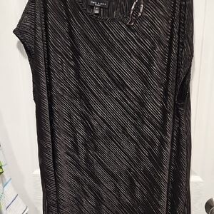 COMO BLACK Woman Black Pleated Top - 2X